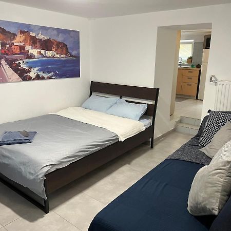 Glyfada Coast Studio Apartment เอเธนส์ ภายนอก รูปภาพ