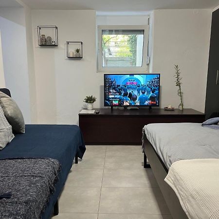 Glyfada Coast Studio Apartment เอเธนส์ ภายนอก รูปภาพ