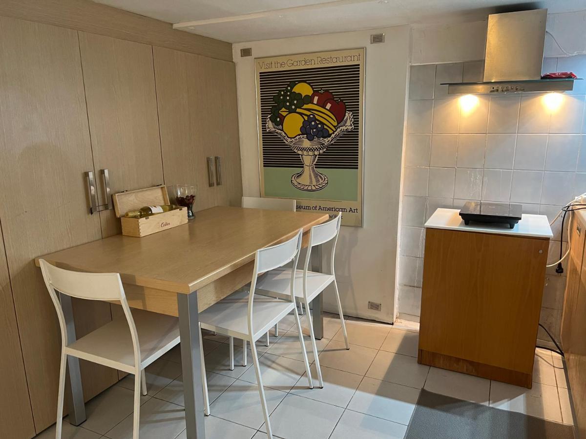 Glyfada Coast Studio Apartment เอเธนส์ ภายนอก รูปภาพ